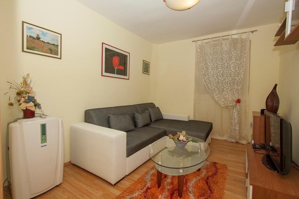 Apartman Vestibul *